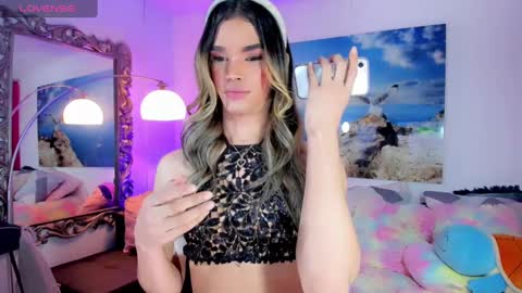 Snapshot of gabrielats23 chatting on 01/17/25, 10:33 Gabriela online show from 01/17/25, 10:33