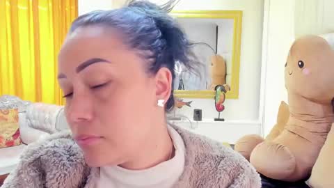 gabriela online show from 12/16/24, 03:00