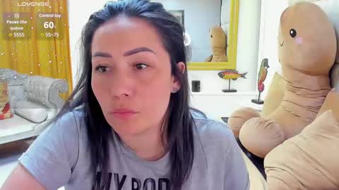 gabriela online show from 01/28/25, 02:10