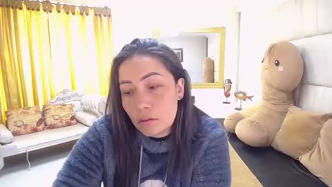 gabriela online show from 02/10/25, 01:55