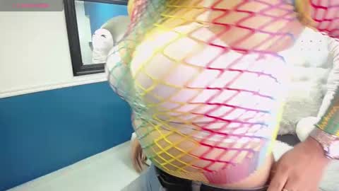 gabriela online show from 02/11/25, 04:56