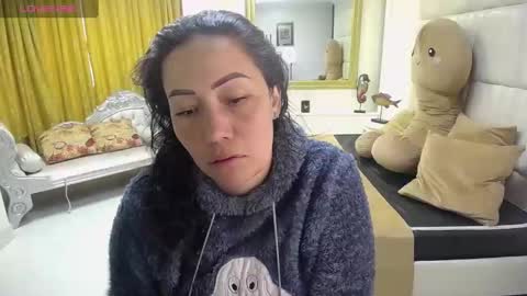 gabriela online show from 02/13/25, 02:20