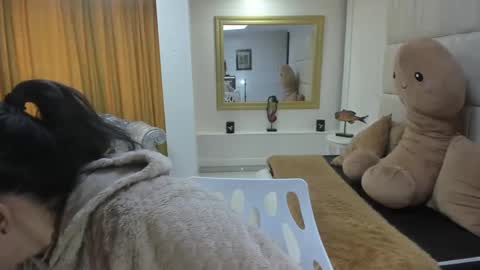 gabriela online show from 09/09/25, 03:44