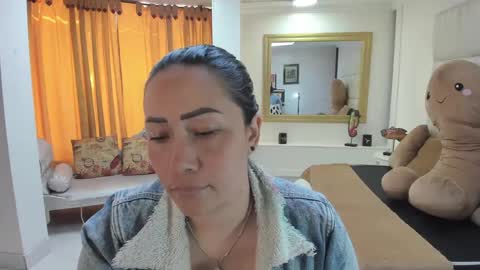 gabriela online show from 09/16/25, 01:56