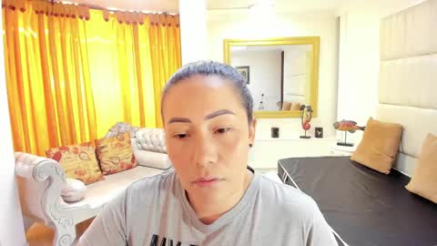 gabriela online show from 09/25/25, 02:10