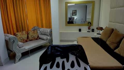 gabriela online show from 09/29/25, 02:11