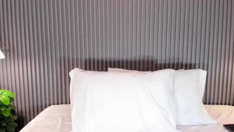 GabyFosterr  online show from 10/16/25, 11:06