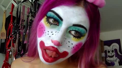 gabygumms online show from 10/21/25, 01:12