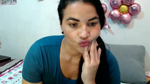 Snapshot of gabysot chatting on 03/04/25, 11:43 gabysot online show from 03/04/25, 11:43