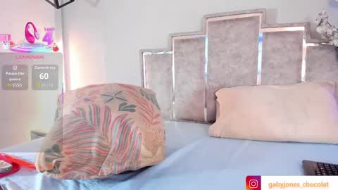 gabyyjones online show from 11/05/25, 11:54