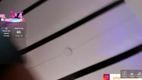 gabyyjones online show from 11/12/25, 11:32