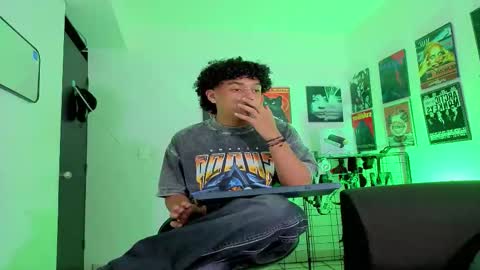 Gael Conner online show from 10/11/25, 03:17