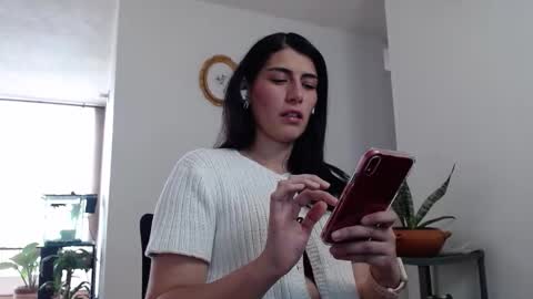 Snapshot of gaitan4 chatting on 02/14/25, 05:14 gaitan4 online show from 02/14/25, 05:14