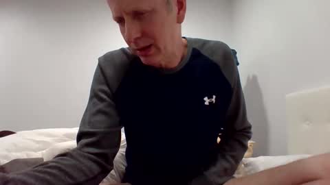 gamerboy200 online show from 10/23/25, 02:22