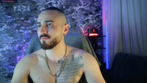 Snapshot of garbel09 chatting on 02/17/25, 05:04 Chris Dont forget to gift me thumb up Its very important to me and makes me happy AF online show from 02/17/25, 05:04