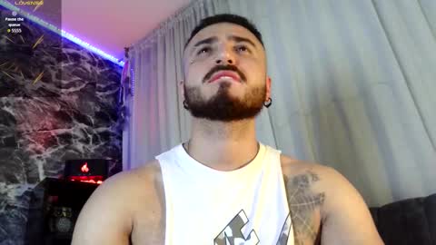 Snapshot of garbel09 chatting on 09/18/25, 06:37 Chris Dont forget to gift me thumb up Its very important to me and makes me happy AF online show from 09/18/25, 06:37