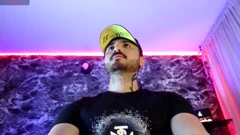 Chris  Dont forget to gift me thumb up Its very important to me and makes me happy AF  online show from 11/08/25, 06:35