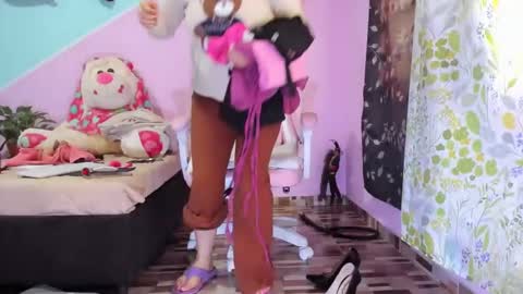 Diana online show from 11/17/25, 02:01