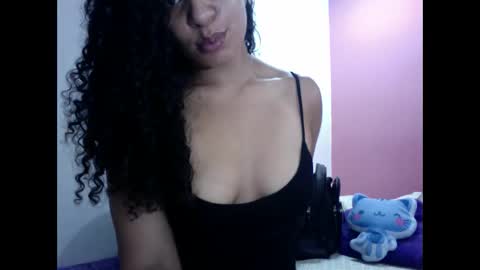 Snapshot of gatubelahotxxx chatting on 01/19/25, 10:39 gatubelahotxxx online show from 01/19/25, 10:39