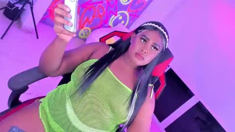 Snapshot of geanna_rose chatting on 01/18/25, 06:24 geanna_rose online show from 01/18/25, 06:24