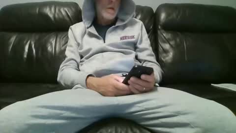 Snapshot of geeezer64 chatting on 11/01/25, 04:03 geeezer64 online show from 11/01/25, 04:03