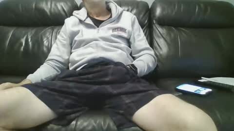 Snapshot of geeezer64 chatting on 11/17/25, 02:39 geeezer64 online show from 11/17/25, 02:39