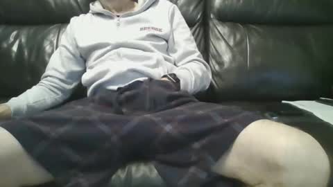 Snapshot of geeezer64 chatting on 11/18/25, 12:49 geeezer64 online show from 11/18/25, 12:49