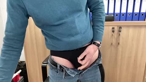 Snapshot of geertjem chatting on 02/28/25, 10:52 geertjem online show from 02/28/25, 10:52