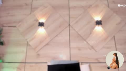 Snapshot of gemmacarter_ chatting on 03/10/25, 10:45 online show from 03/10/25, 10:45