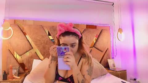  Genessis and David  online show from 11/17/25, 04:07