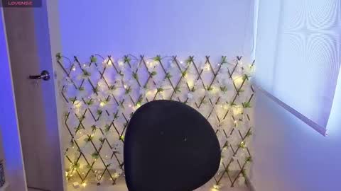 Snapshot of genet_ chatting on 11/06/25, 01:12 genet_ online show from 11/06/25, 01:12