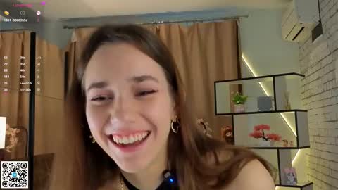 Amely  online show from 10/18/25, 04:15