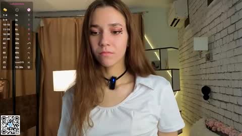 Amely  online show from 10/29/25, 04:15