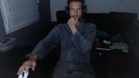 Edouard online show from 11/16/25, 09:53