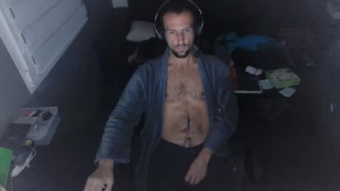 Edouard online show from 11/17/25, 10:04