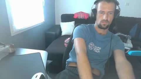 Edouard online show from 11/25/25, 08:25