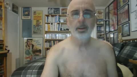 Snapshot of gentcallr chatting on 02/21/25, 10:04 Steve online show from 02/21/25, 10:04