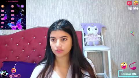 Snapshot of georgia_oli chatting on 09/17/25, 02:13 georgia_oli online show from 09/17/25, 02:13
