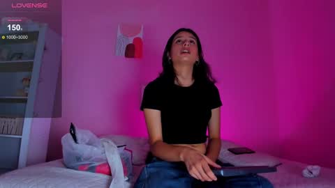 Snapshot of georgina_ferri_ chatting on 09/26/25, 05:17 GEORGINA FERRI online show from 09/26/25, 05:17