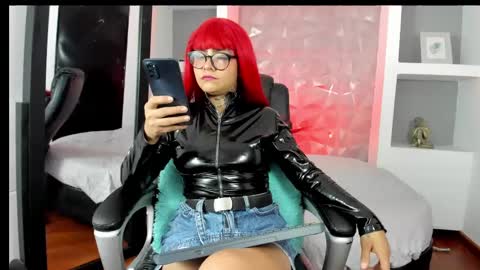 Snapshot of georgina_vega chatting on 03/11/25, 10:53 Georgina online show from 03/11/25, 10:53