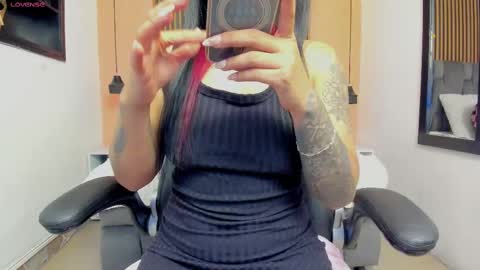Snapshot of georgina_vega chatting on 10/01/25, 03:01 Georgina online show from 10/01/25, 03:01