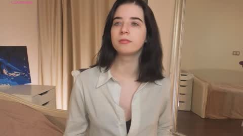 My name is Kelly online show from 10/26/25, 03:01