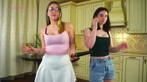 My name is Kelly online show from 11/10/25, 03:38