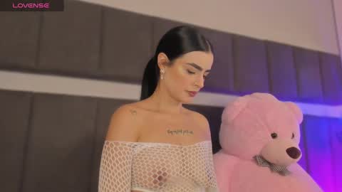 Kendal  online show from 03/08/25, 10:56