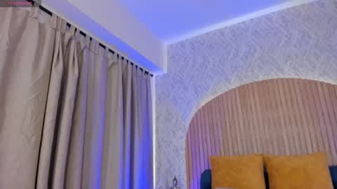 Kendal  online show from 09/11/25, 11:43