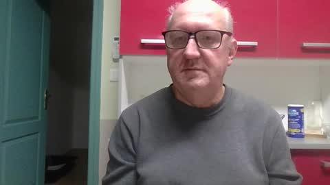 gerardlp131313 online show from 10/27/25, 07:40