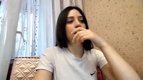 Snapshot of gerdamacaraig chatting on 10/15/25, 09:20 Kate online show from 10/15/25, 09:20