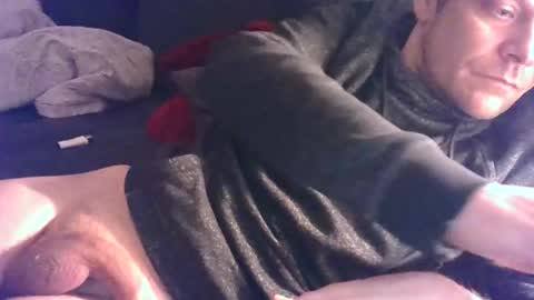 German33FFM1 online show from 12/31/24, 01:47