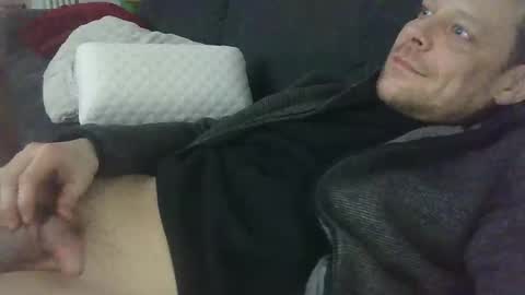 German33FFM1 online show from 02/19/25, 06:00