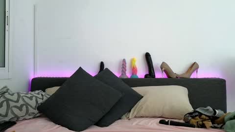 Nadine online show from 02/02/25, 08:08